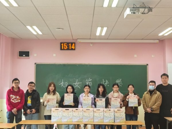 明德讲堂M1041报道